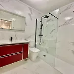 Apartman Casa Lala 1 *