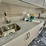 Apartman Casa Lala 1 *